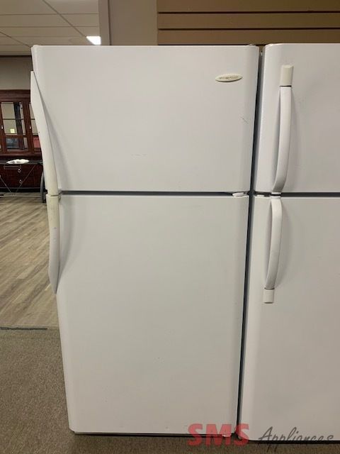Frigidaire Refrigerator 30 Frigidaire Refrigerator 30". Model: FRT18G6JW2