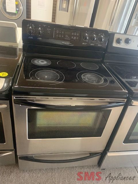 Frigidaire stove 30". M/N: CGLEF379DCK