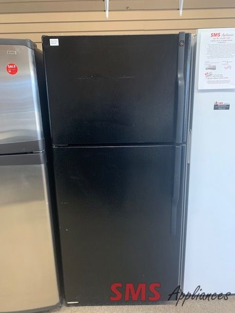 GE 30-inch 18 cu. Ft. Top Mount No Frost Refrigerator in Black M/N:GTS18IBRVRBB