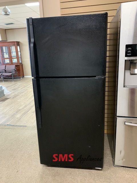 GE 30" Top Mount Fridge GTS18IBRERBB