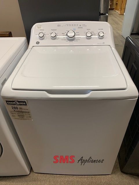 GE Top Load Washer 4.9-cu ft - White - 14 Different Cycles - High Efficiency.  M/N: GTW460BMMOWW