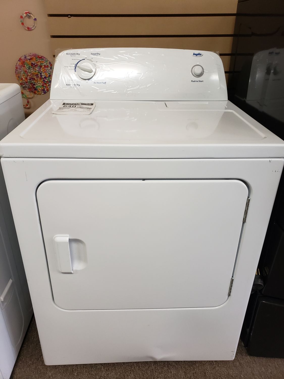 Inglis dryer. Model: DLE3733W