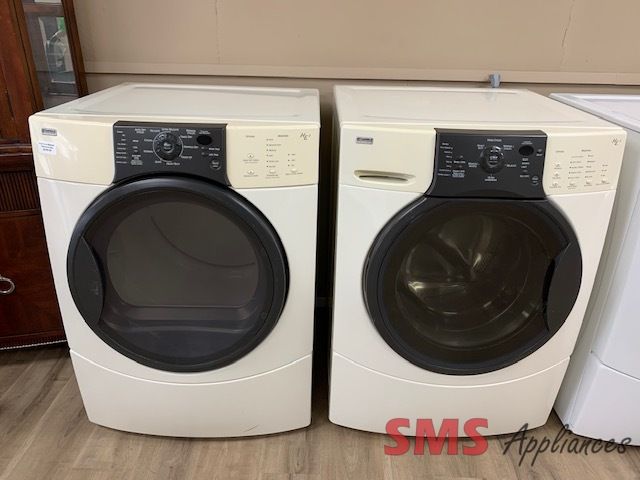 Kenmore Washer and Dryer Set.
Washer: 110.42824, Dryer: 110.C82824100