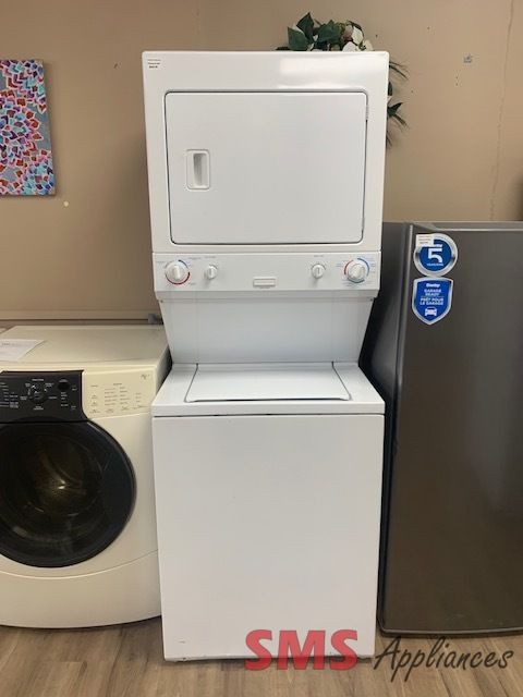 Electroluxe Laundry Centre 
MEX731CFS1