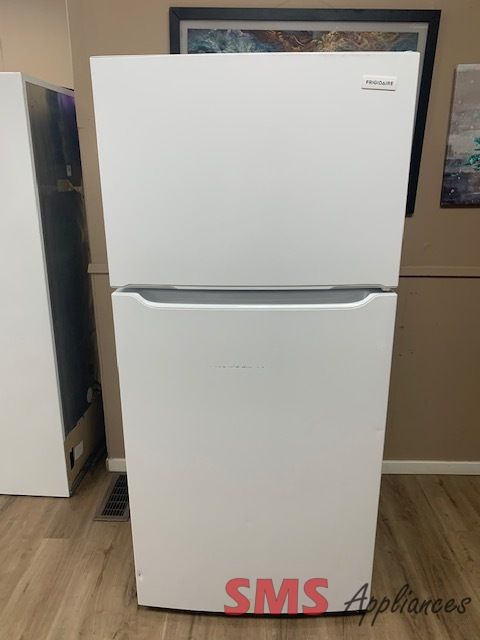 Open Box Frigidaire fridge 18.3 Cu.ft
 M/N: FFTR1814WW