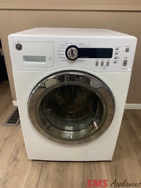 GE® 2.2 cu. ft. Front Load Washer 24". 
M/N: WCVH4800K2WW