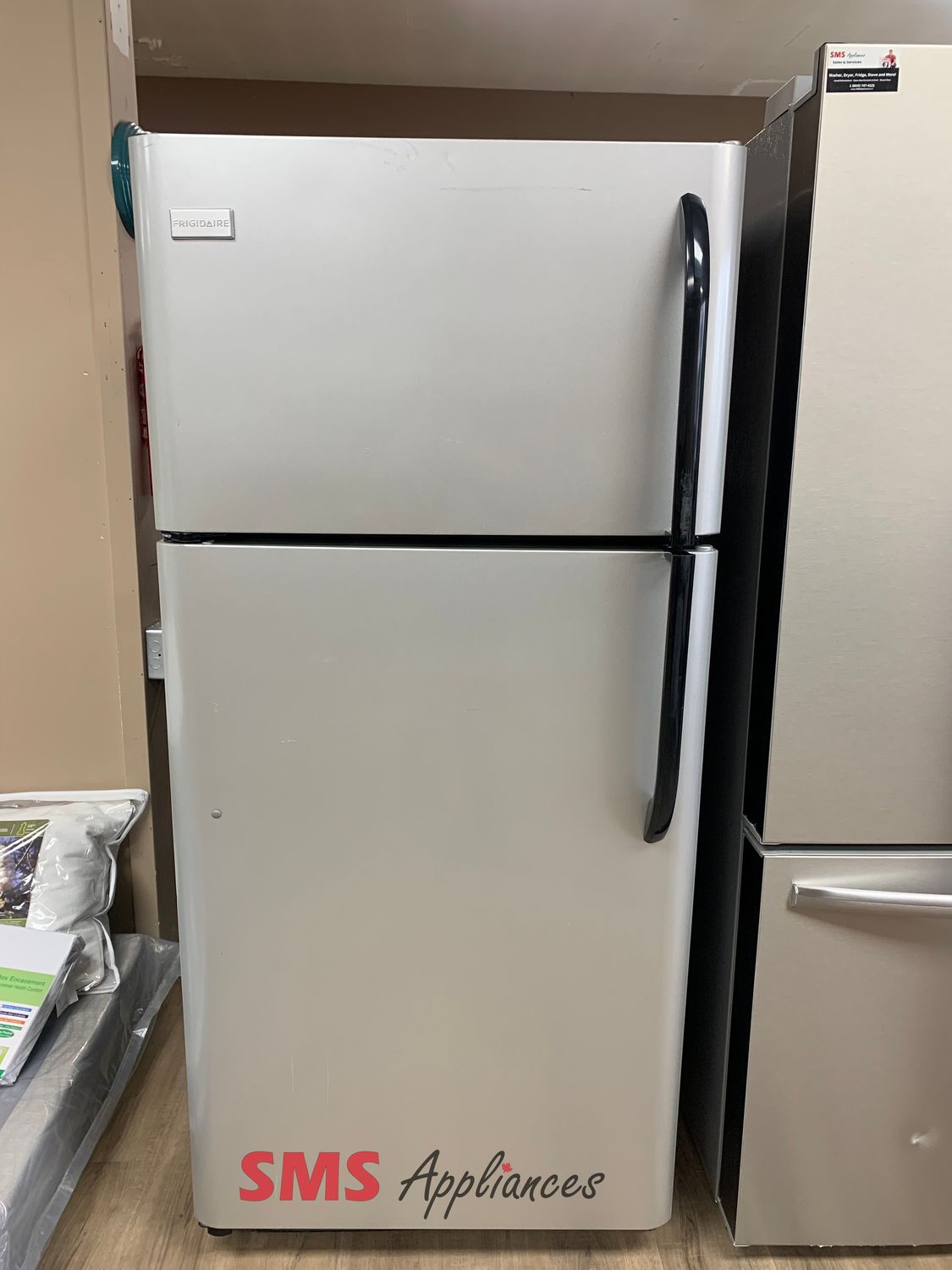 Frigidaire fridge 30'' M/N CFTR1826LME Frigidaire fridge 30'' M/N CFTR1826LME