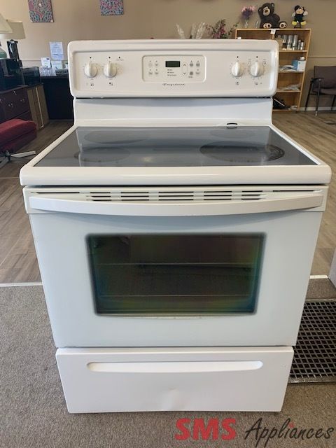 Frigidaire stove 30" 5.0 cu. ft.