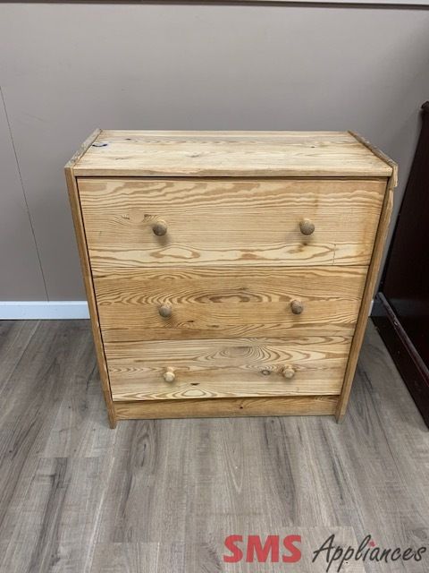 3 Drawers Accent Chest