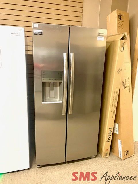 Frigidaire Gallery 33" Side-by-Side Fridge