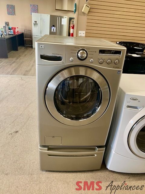 LG Front-Load washer with a pedestal WM23101HS 4.2 cu.ft. LG Front-Load washer with a pedestal WM23101HS 4.2 cu.ft.