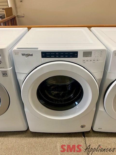 Whirlpool Washer/ Dryer  set. WFW560CHWO/YWED5620HW1