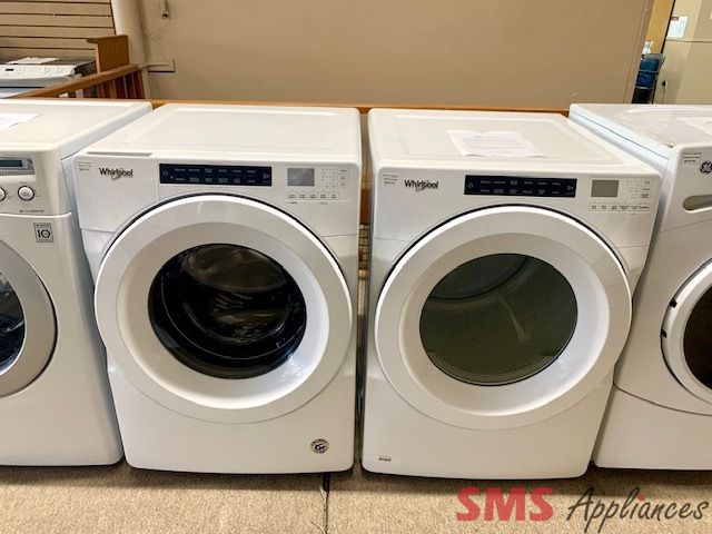 Whirlpool Washer/ Dryer  set. WFW560CHWO/YWED5620HW1