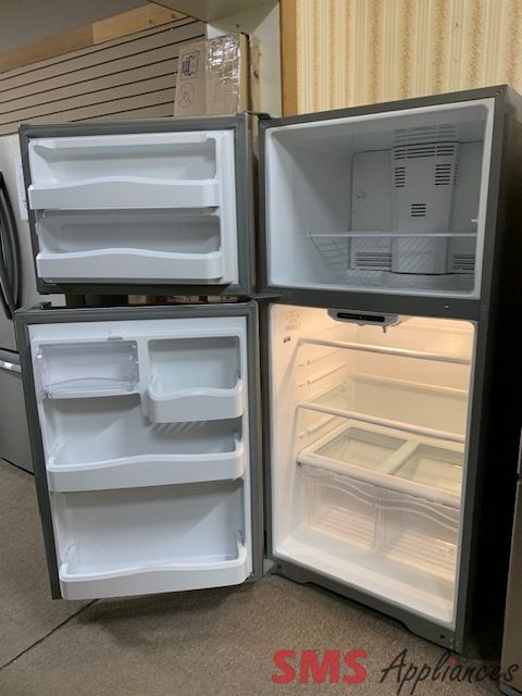 GE Top Mount Fridge GTRSOHBZARSS