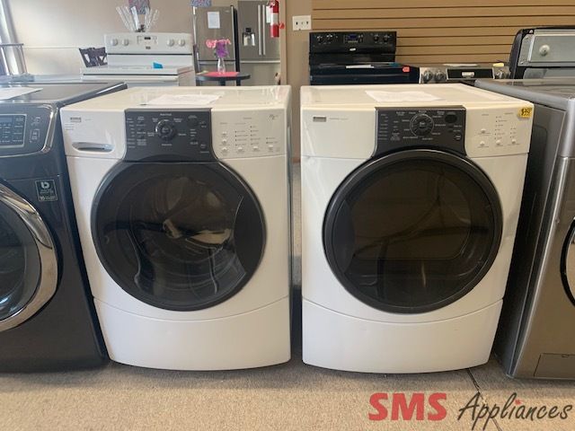 Kenmore Washer/dryer set 110.45862/110.C85862401