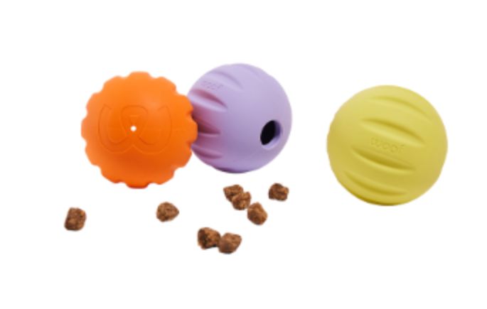 WOOF DOG FORAGER FLYBALL 3PK