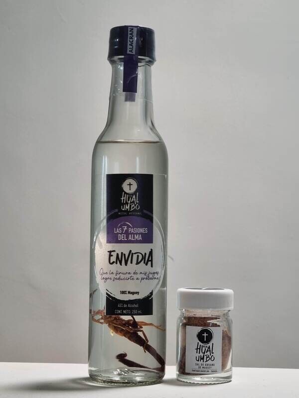 Envidia: Espadín Artesanal  Abocado con Alacrán.