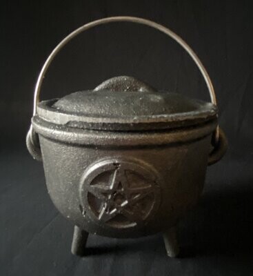 Cast Iron Cauldron with Pentagram Design 11cm plus Box