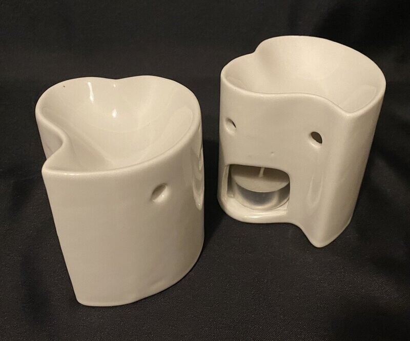 White Heart Ceramic Oil Burner in Box