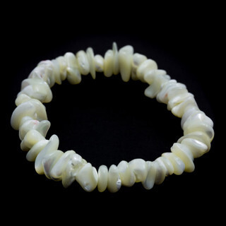 Mother of Pearl Chip Bead Bracelet