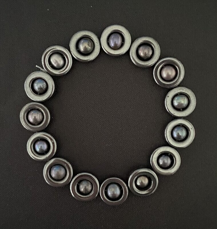 Hematite and Pearl Bracelet