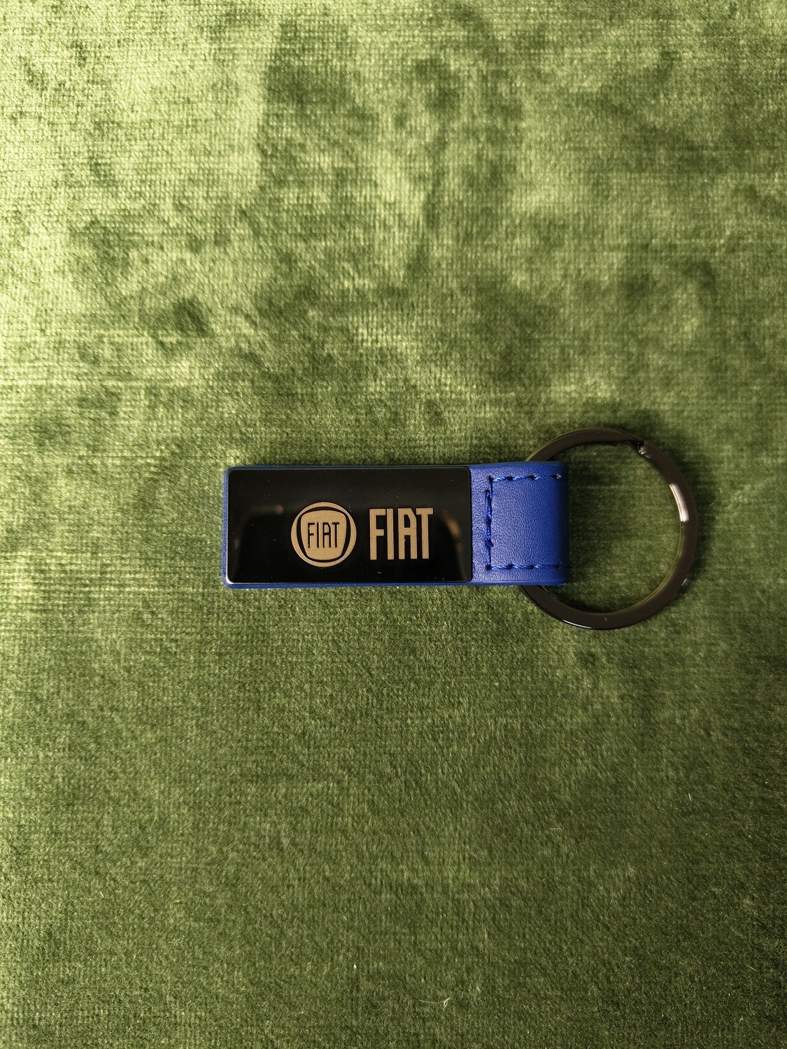 Metāla atslēgu piekariņš "Fiat"