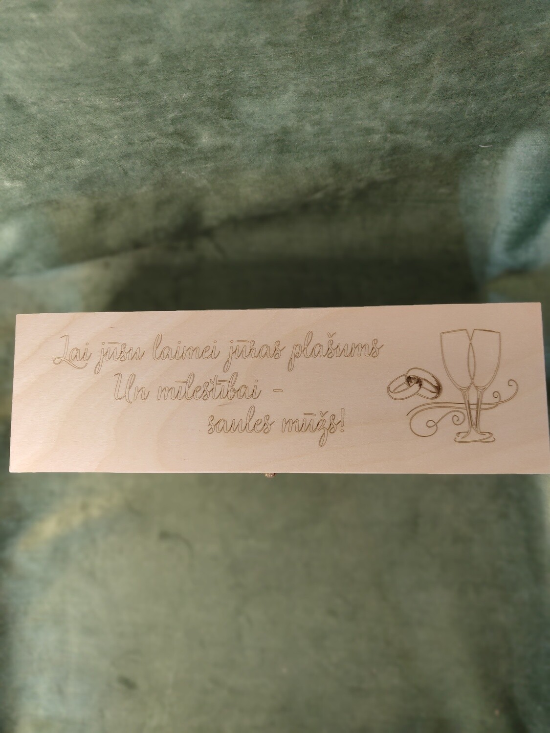 Kaste vīnam ar aizbīdni &quot;Kāzas apsveikums&quot;