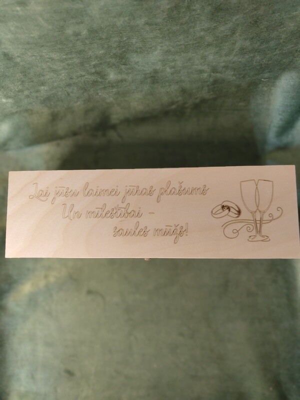 Kaste vīnam ar aizbīdni &quot;Kāzas apsveikums&quot;