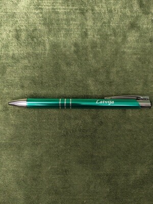 Pildspalva ar gravējumu "Latvija"