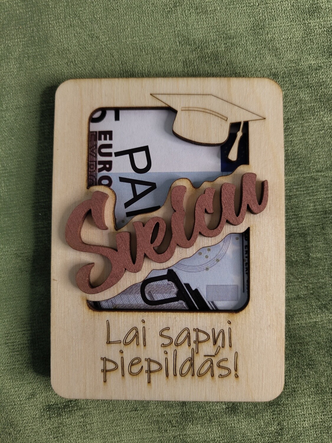 Koka magnēts - naudas tūrētājs &quot;Sveicu. Lai sapni piepildās!&quot; (3 varianti), Variants: 1