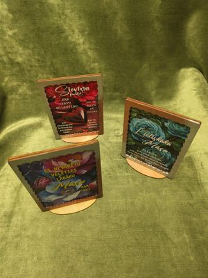 Dekors krasains