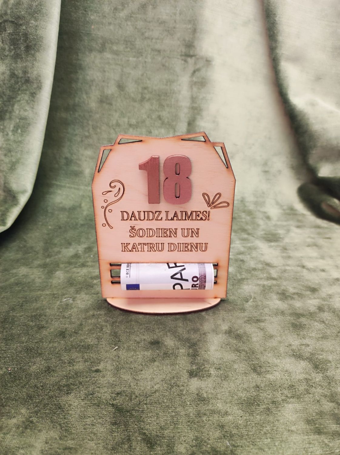 Naudas turētājs jubilejas &quot;18&quot;