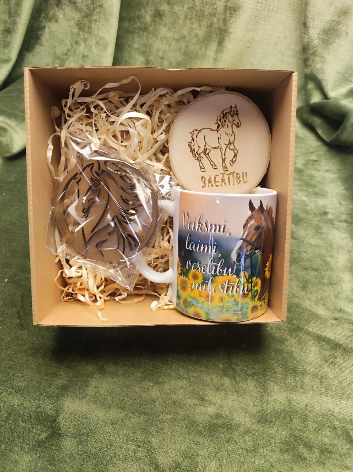 Veiksmi, laimi, veselību, mīlestību