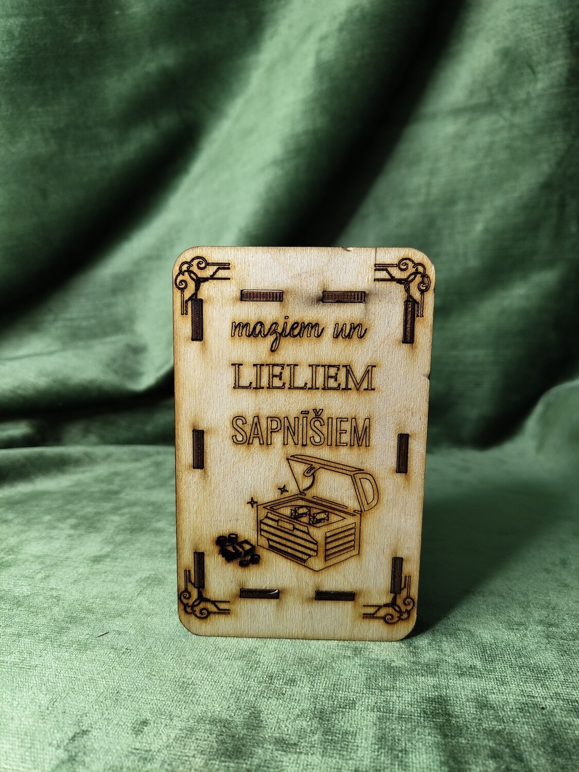 Maza vertikāla krajkase "Maziem un lieliem sapnīšiem"
