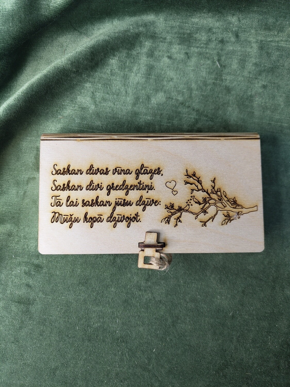 Naudas kaste ar atslegu "Kāzu pantiņš"