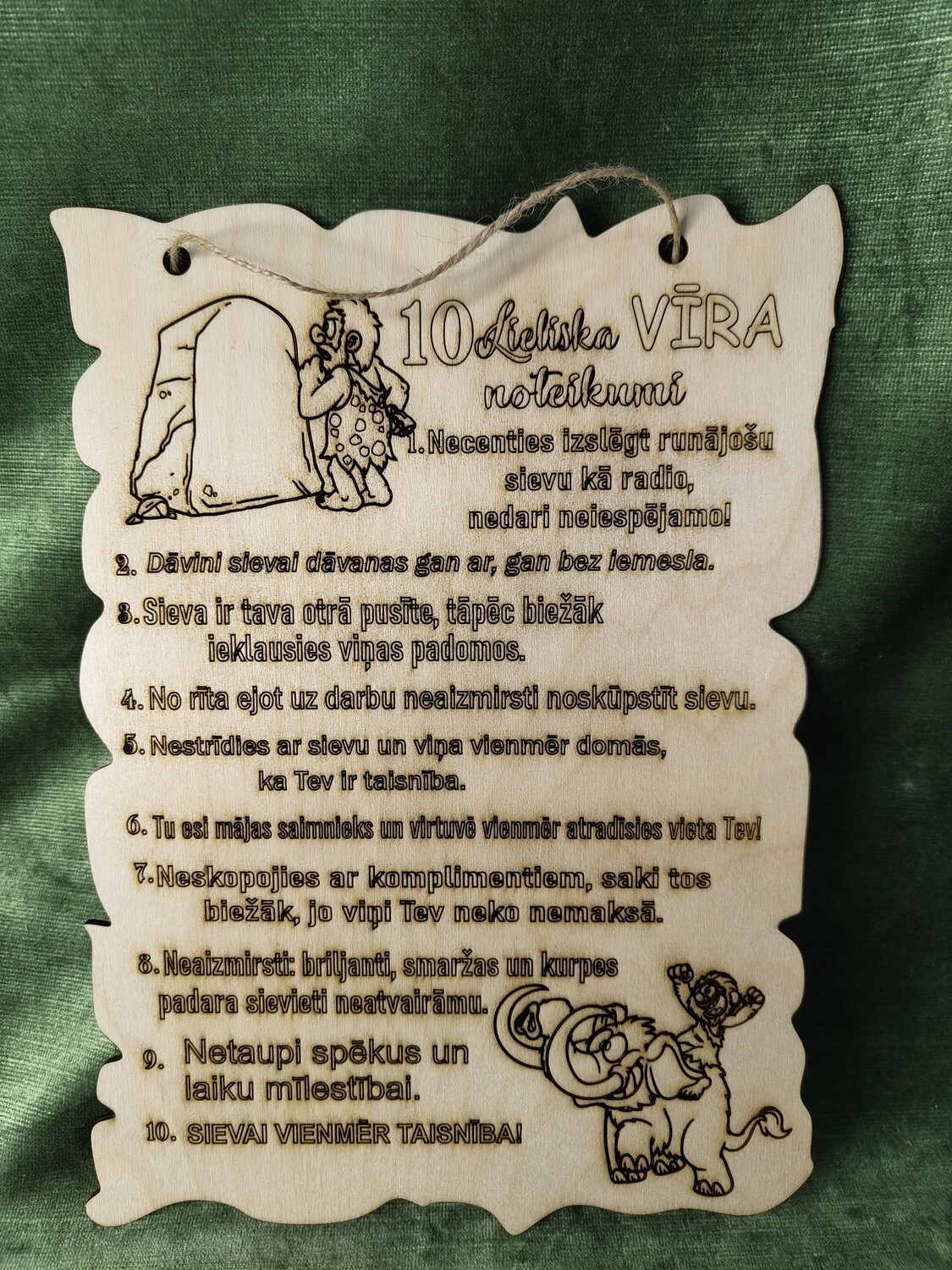 Plāksne ar uzrakstu "10 lieliska vīra noteikumi"