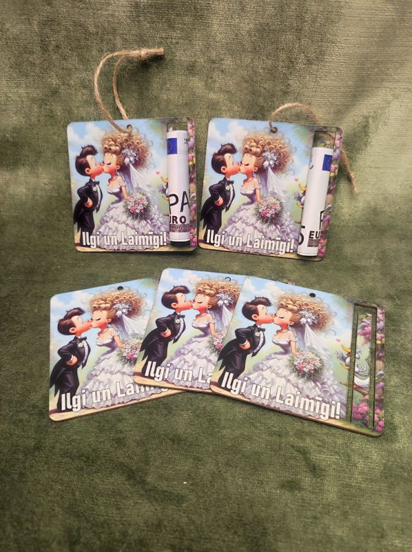 Kartona naudas turētājs ar auklu ''Ilgi un Laimīgi''