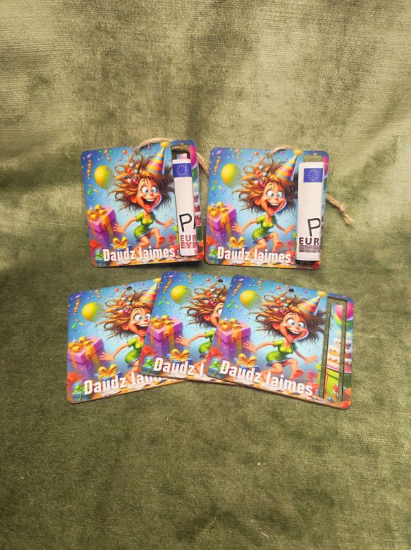 Kartona naudas turētājs ar auklu ''Daudz laimes'' 1