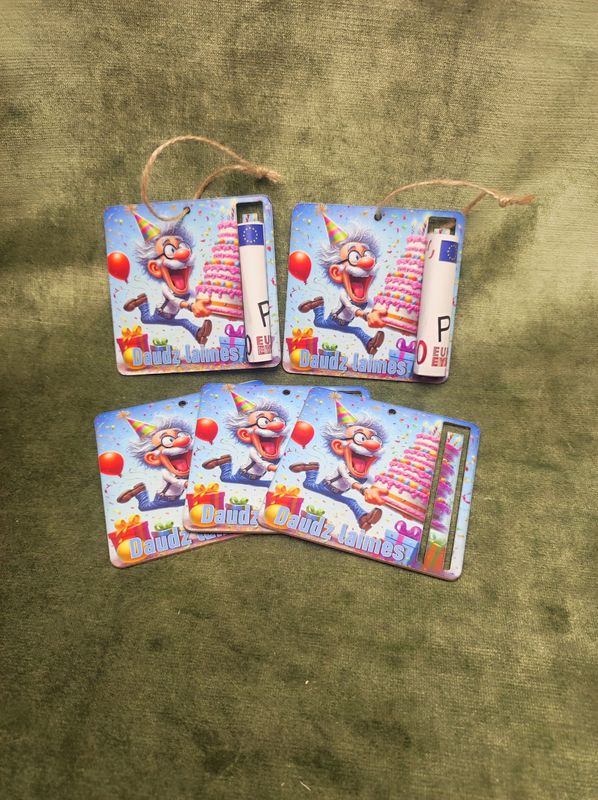 Kartona naudas turētājs ar auklu ''Daudz laimes'' 2