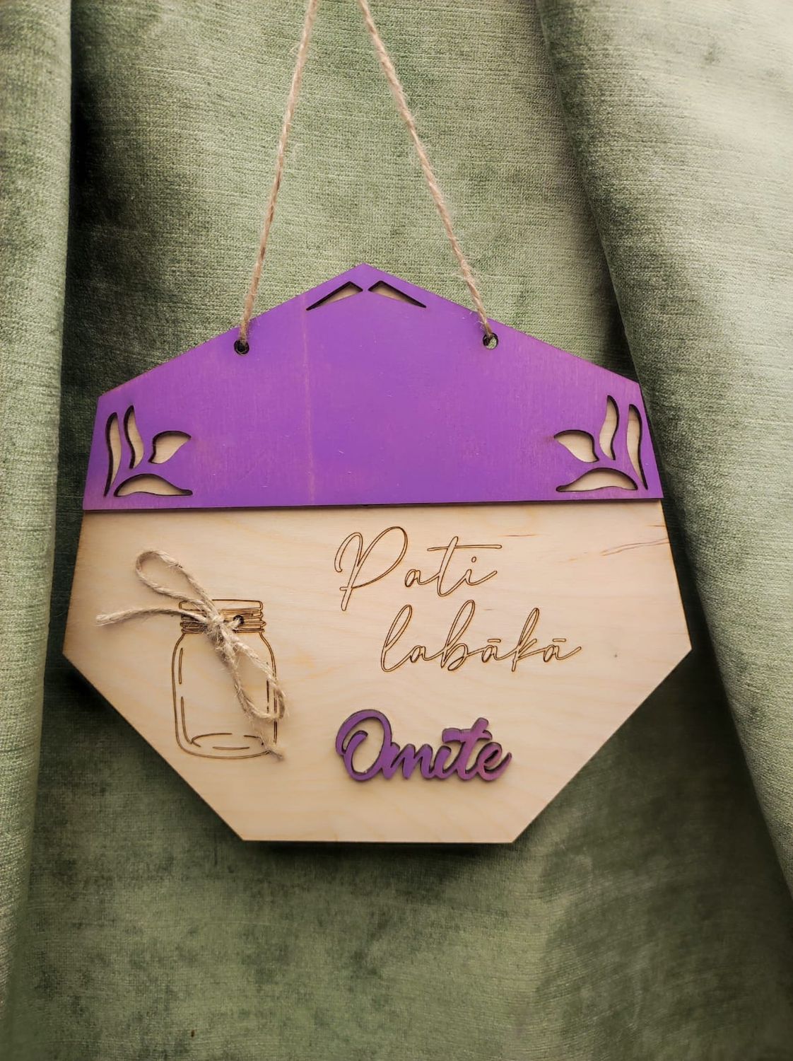 Sienas dekors krāsaini ''Omite''