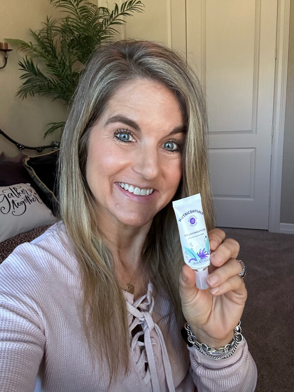 Bright Eyes Cream