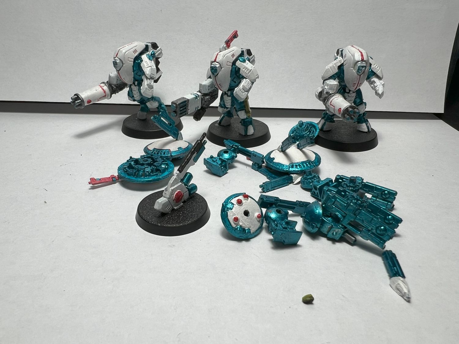 TAU T&#39;AU STEALTH BATTLESUITS USED WARHAMMER 40K