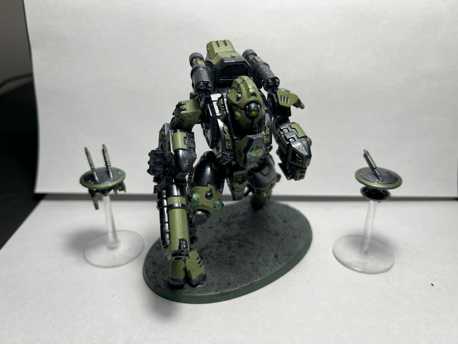 TAU T&#39;AU XV95 Ghostkeel Battlesuit USED WARHAMMER 40K