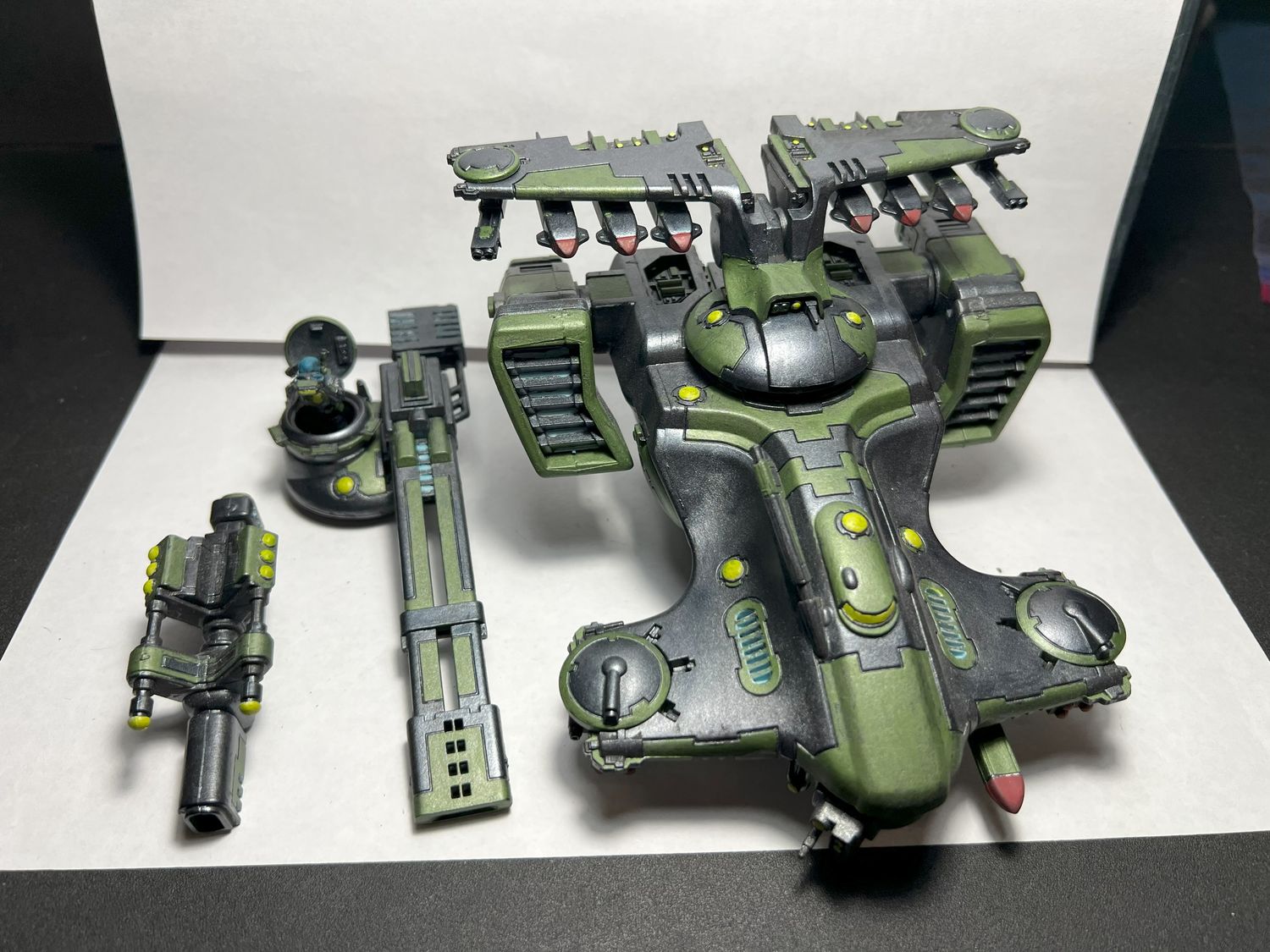 TAU T&#39;AU Hammerhead Gunship USED WARHAMMER 40K