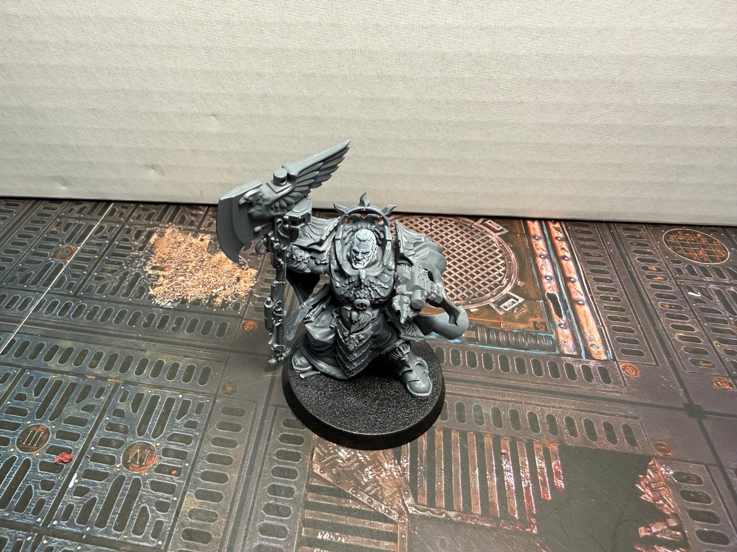 USED WARHAMMER 40K CUSTODES TRAJANN VALORIS