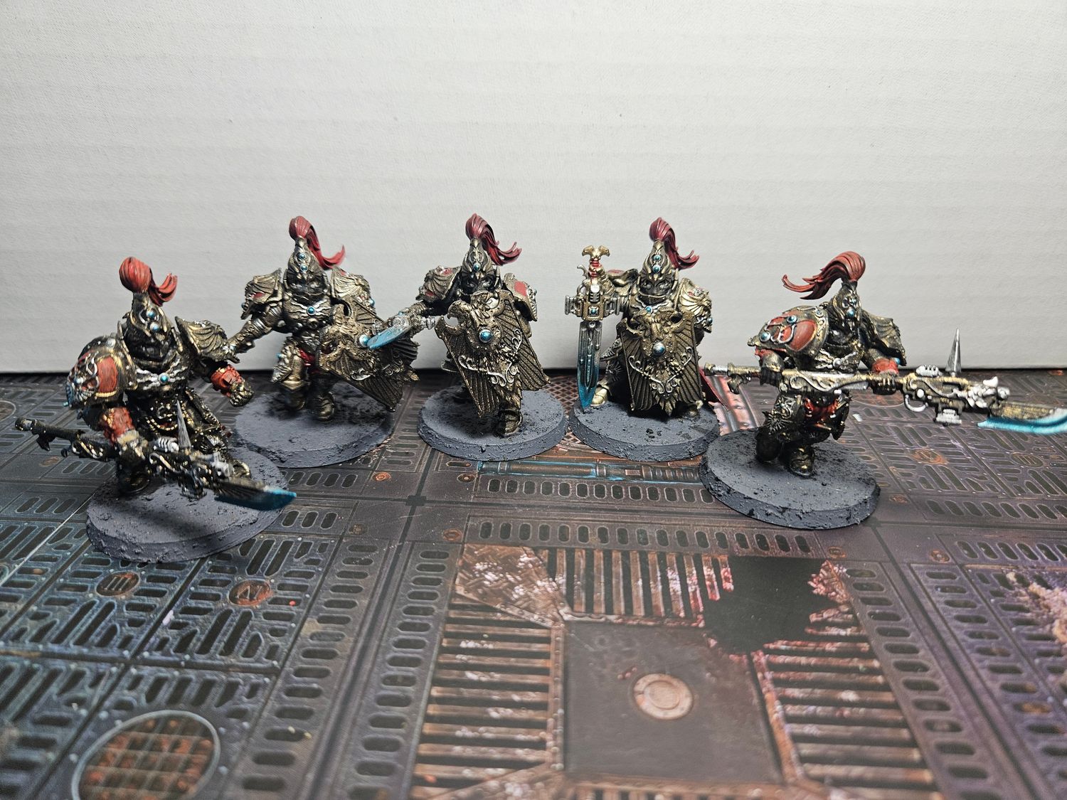 USED WARHAMMER 40K Custodian Guard