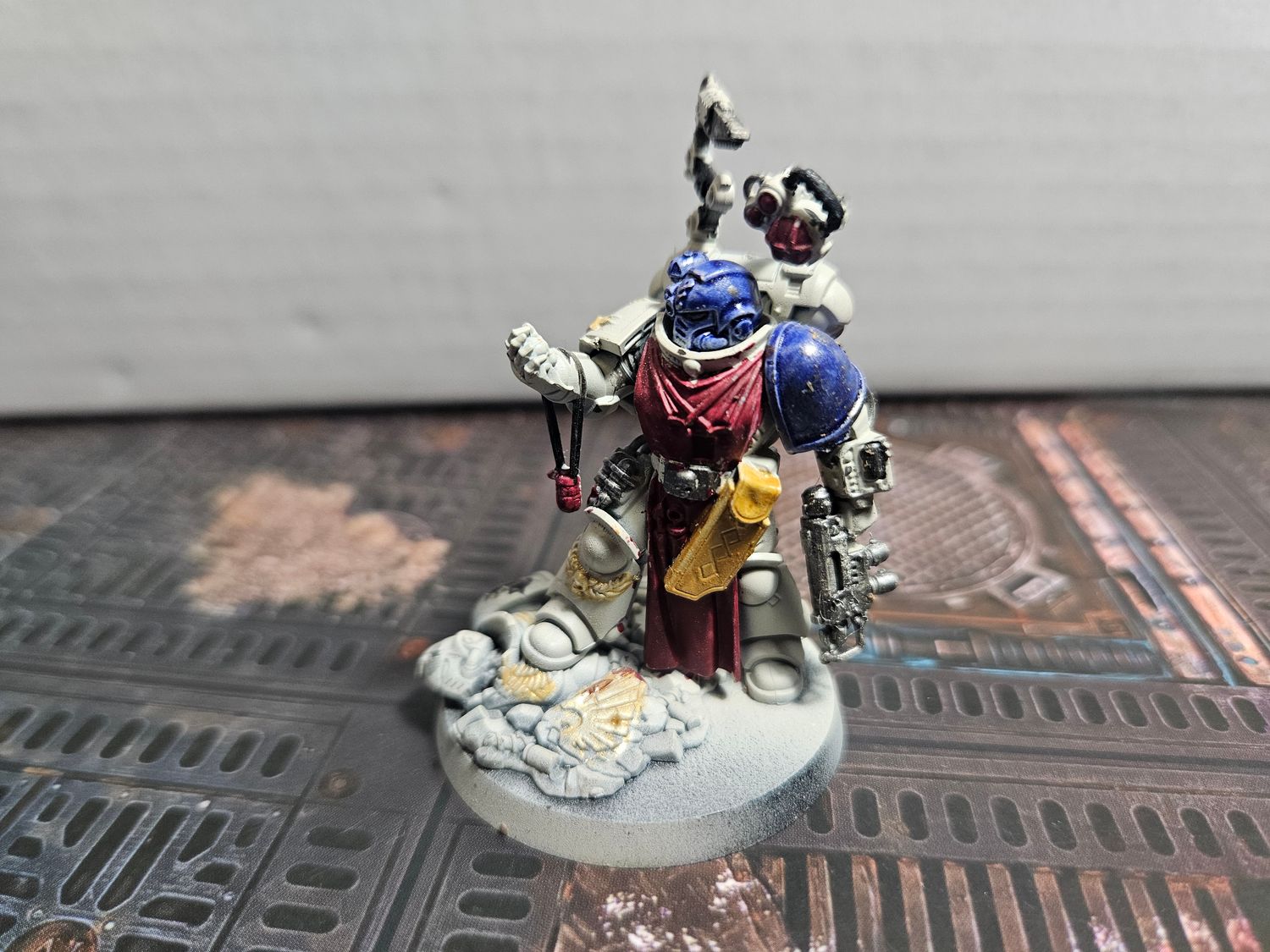 USED SPACEMARINE Apothecary