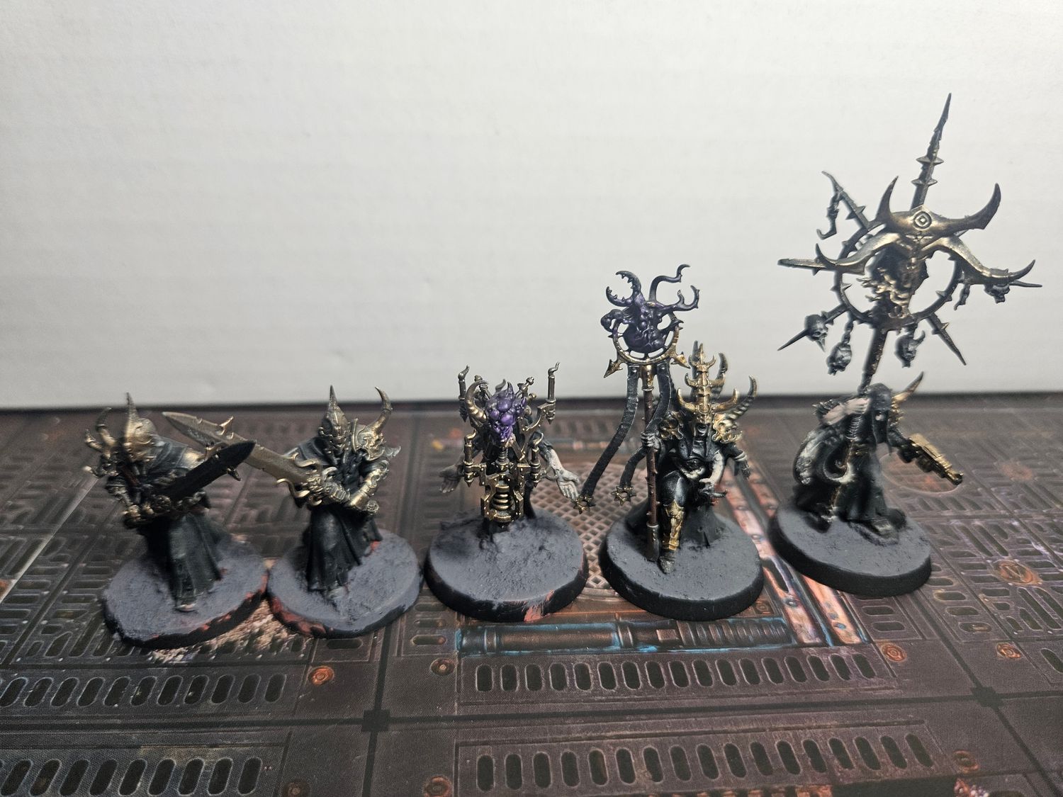 USED WARHAMMER CHAOS Dark Commune