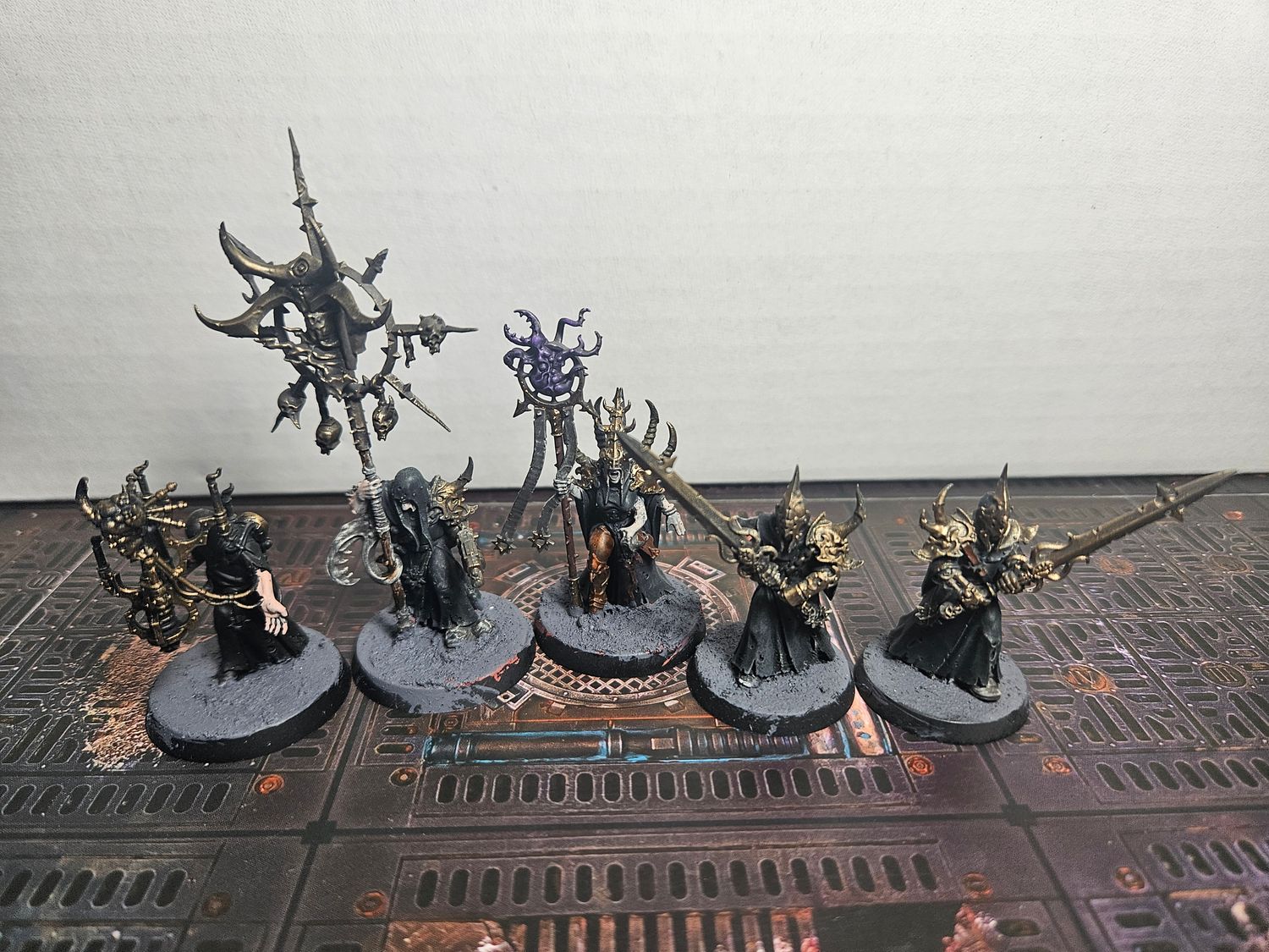 USED WARHAMMER CHAOS Dark Commune