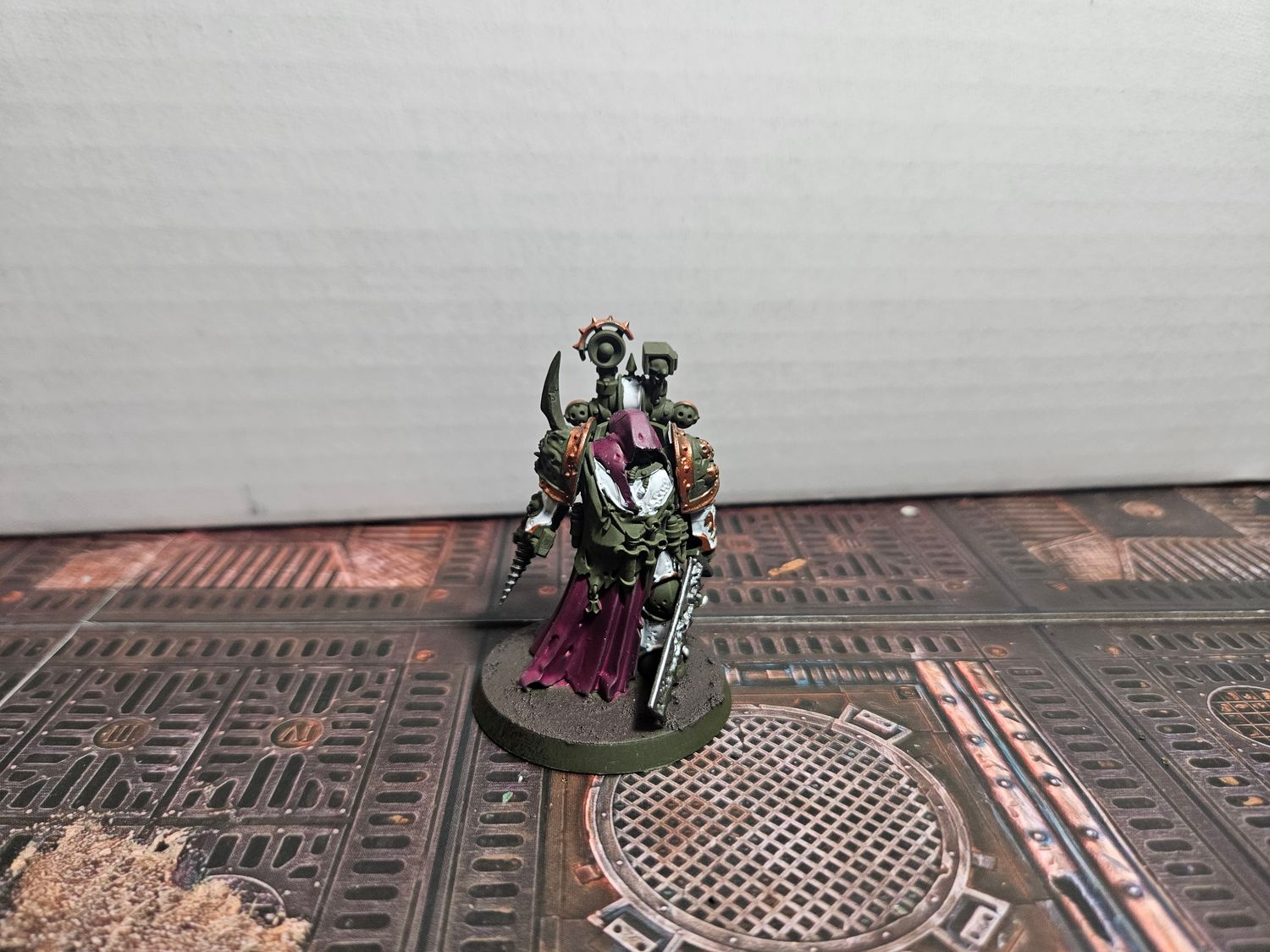 USED WARHAMMER DEATH GUARD: Plauge Surgeon
